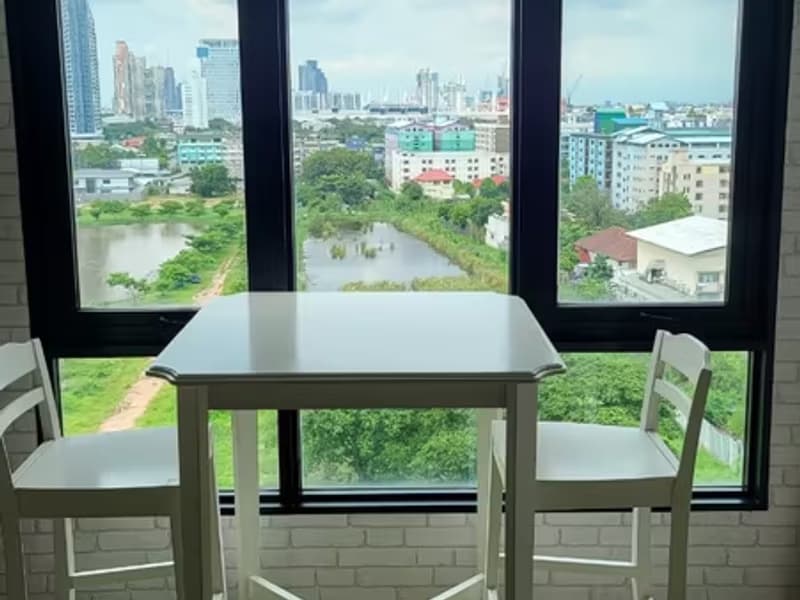 1 Bedroom Condo