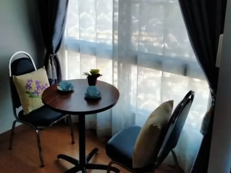 1 Bedroom Condo