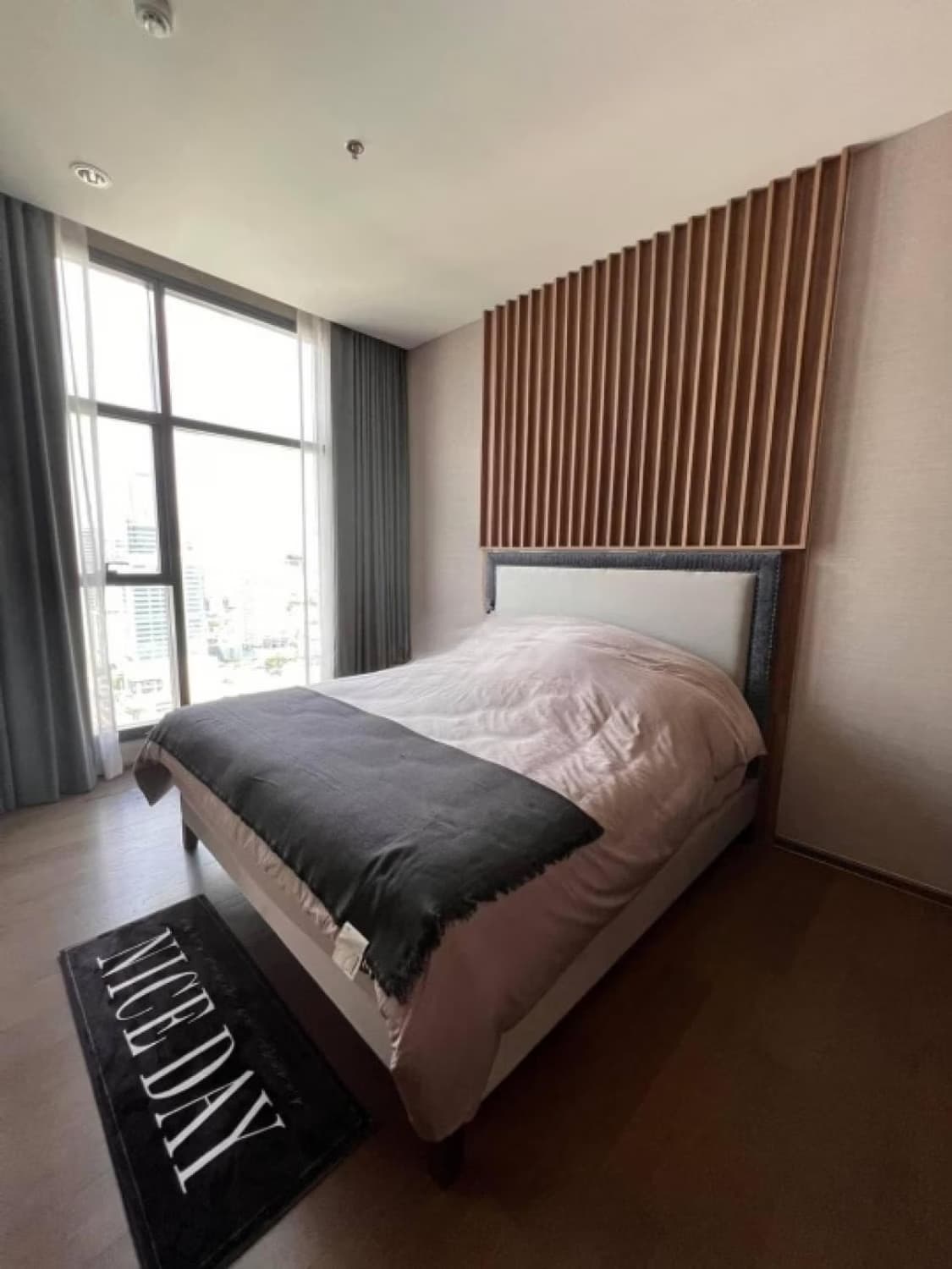 1 ห้องนอน คอนโด สำหรับ ขาย ใน Bang Rak - Image 3
