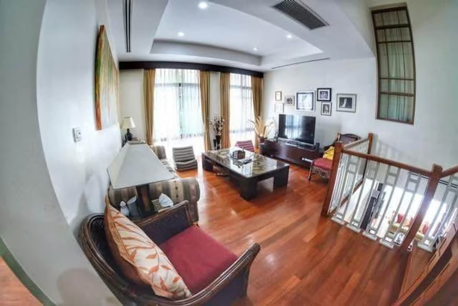 5 Bedroom House - Image 3
