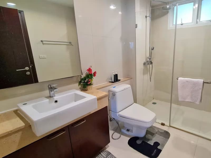 2 Bed Condo for Rent in Watthana