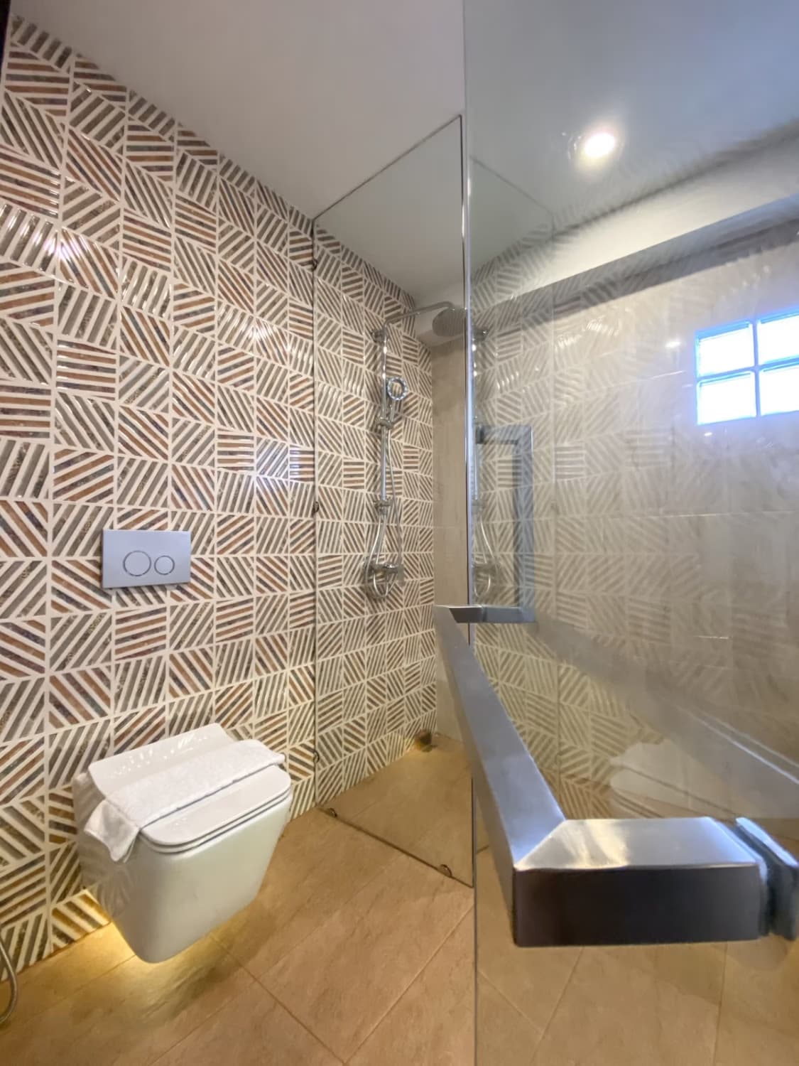 2 Bed Condo for Rent in Mueang Chiang Mai - Image 11