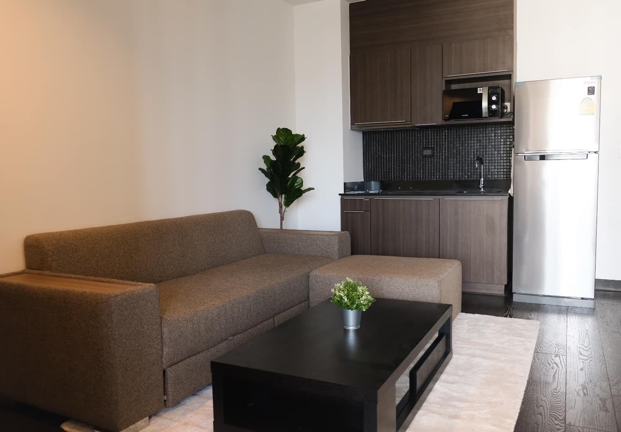 1 Bed Condo for Rent  Near Phaya Thai BTS - Image 1