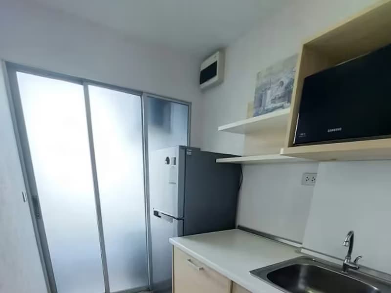 1 Bedroom Condo