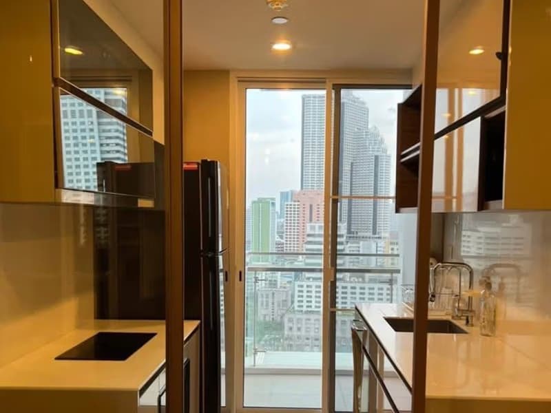 1 Bed Condo for Sale in Bang Rak