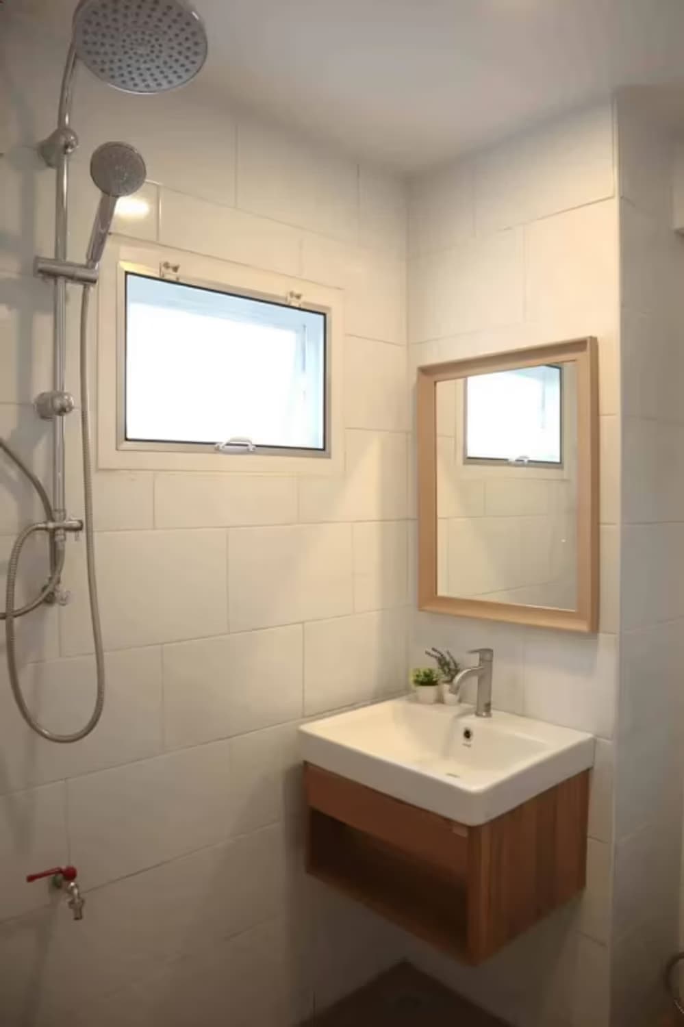 1 Bedroom Condo - Image 8