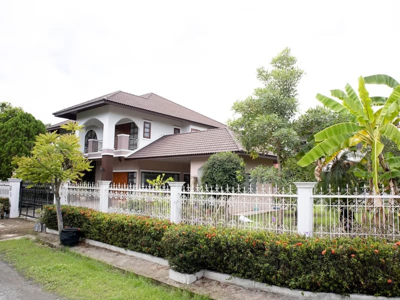 4 Bed House for Rent and Sale in Mueang Chiang Mai
