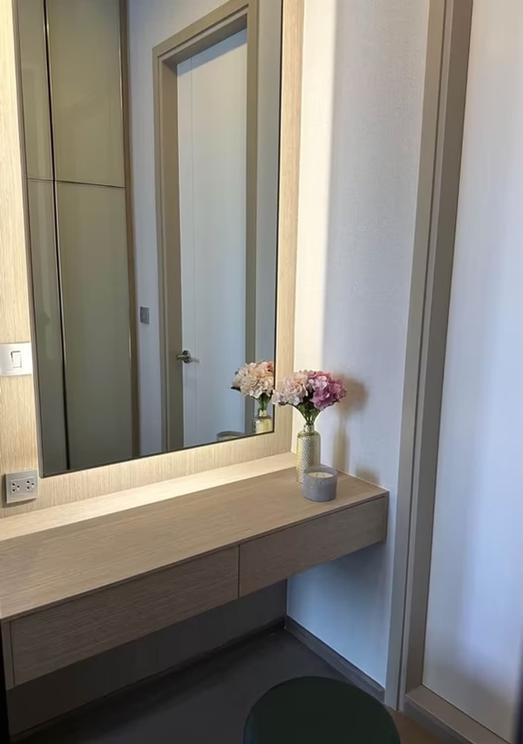  - Image 8