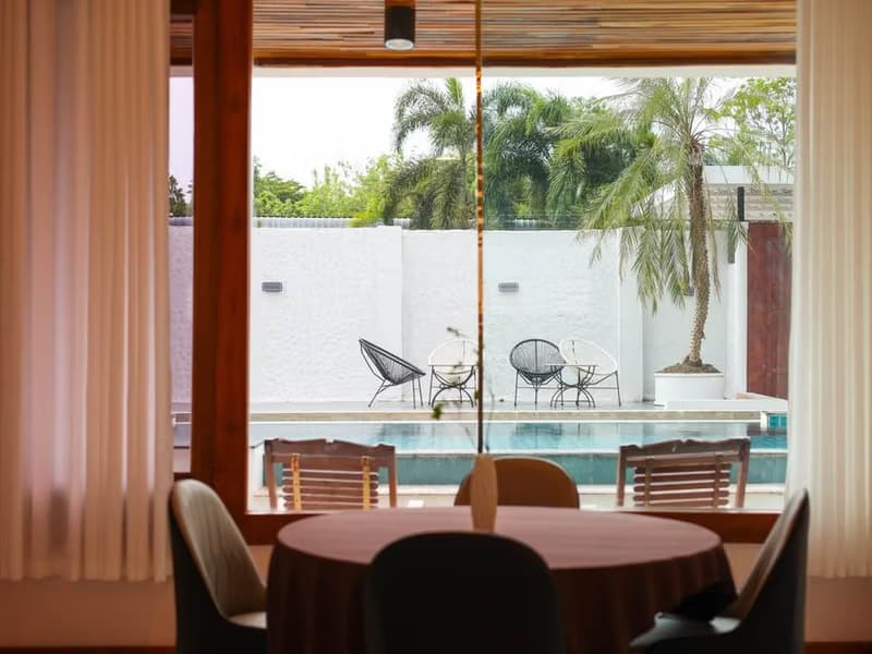7 Bed House for Rent in San Sai