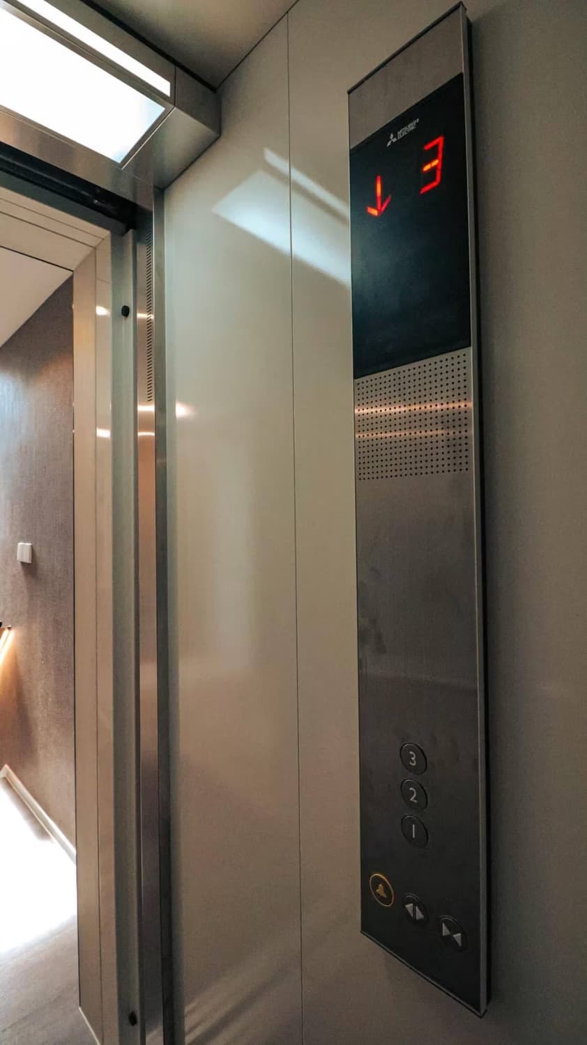 5 Bed House for Rent and Sale in undefined - Image 8