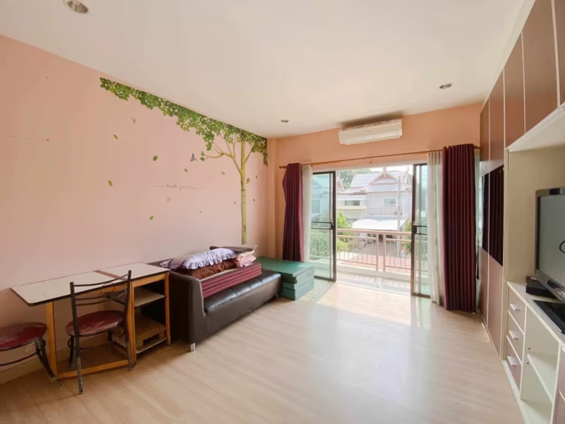 4 Bedroom House - Image 5