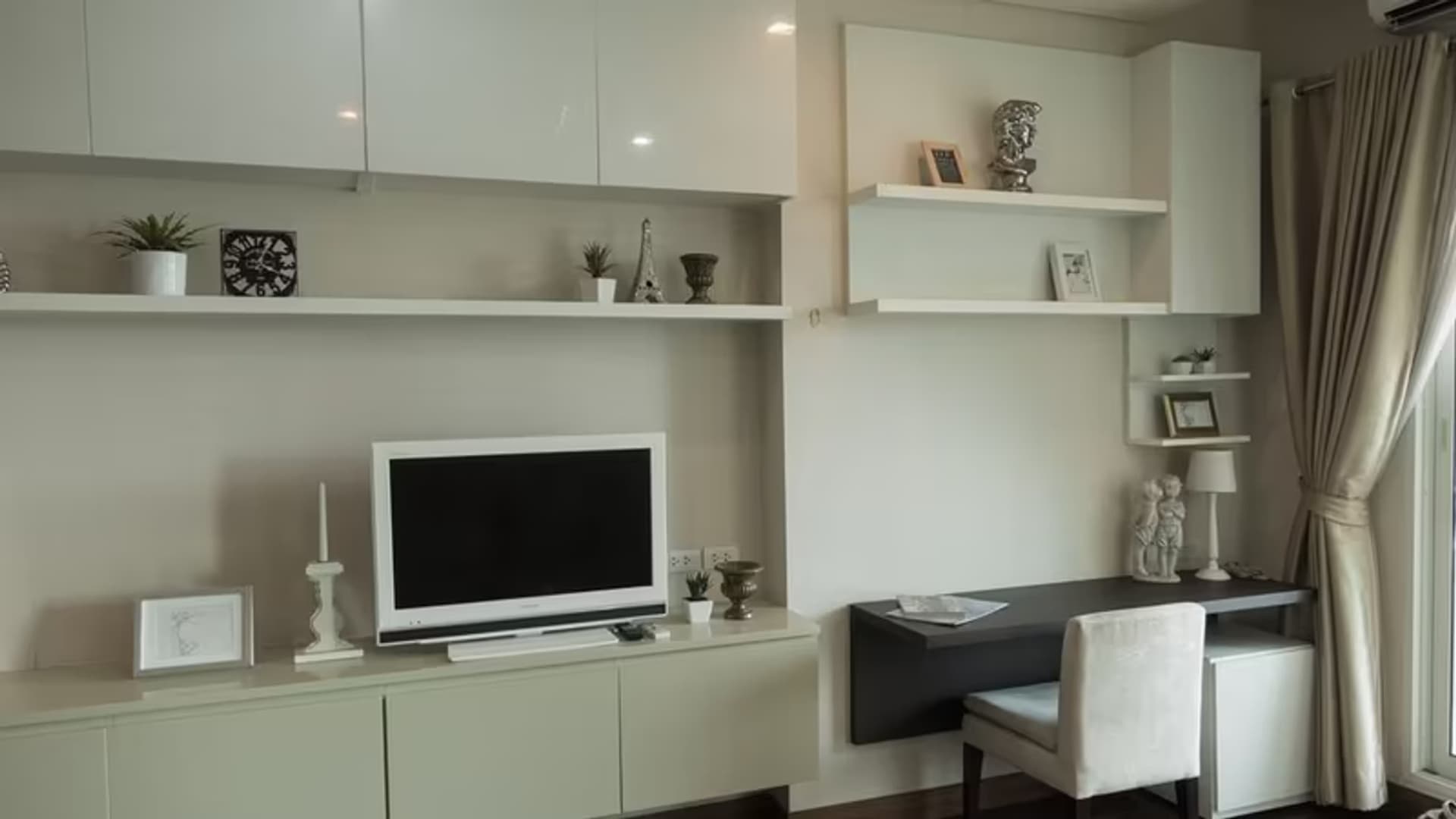  Ivy Thonglor 23 - 1 Bed Condo for Sale, Rented *IVYT7807 - Image 2