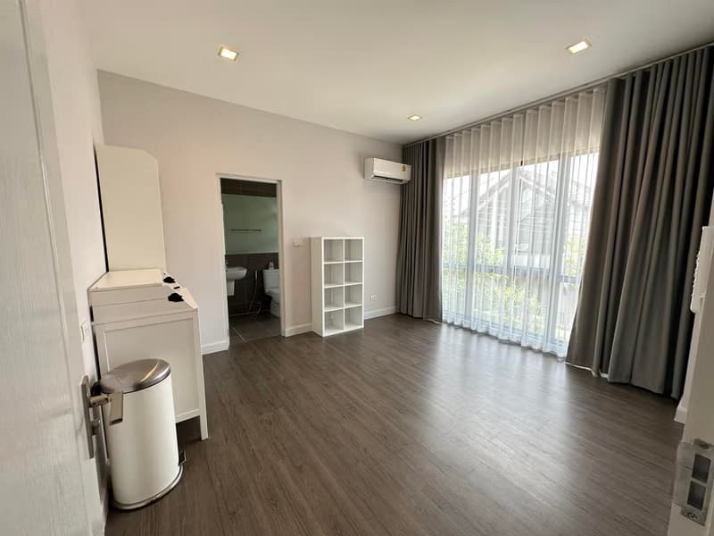 House for Sale in Bangkok Boulevard Rama 9