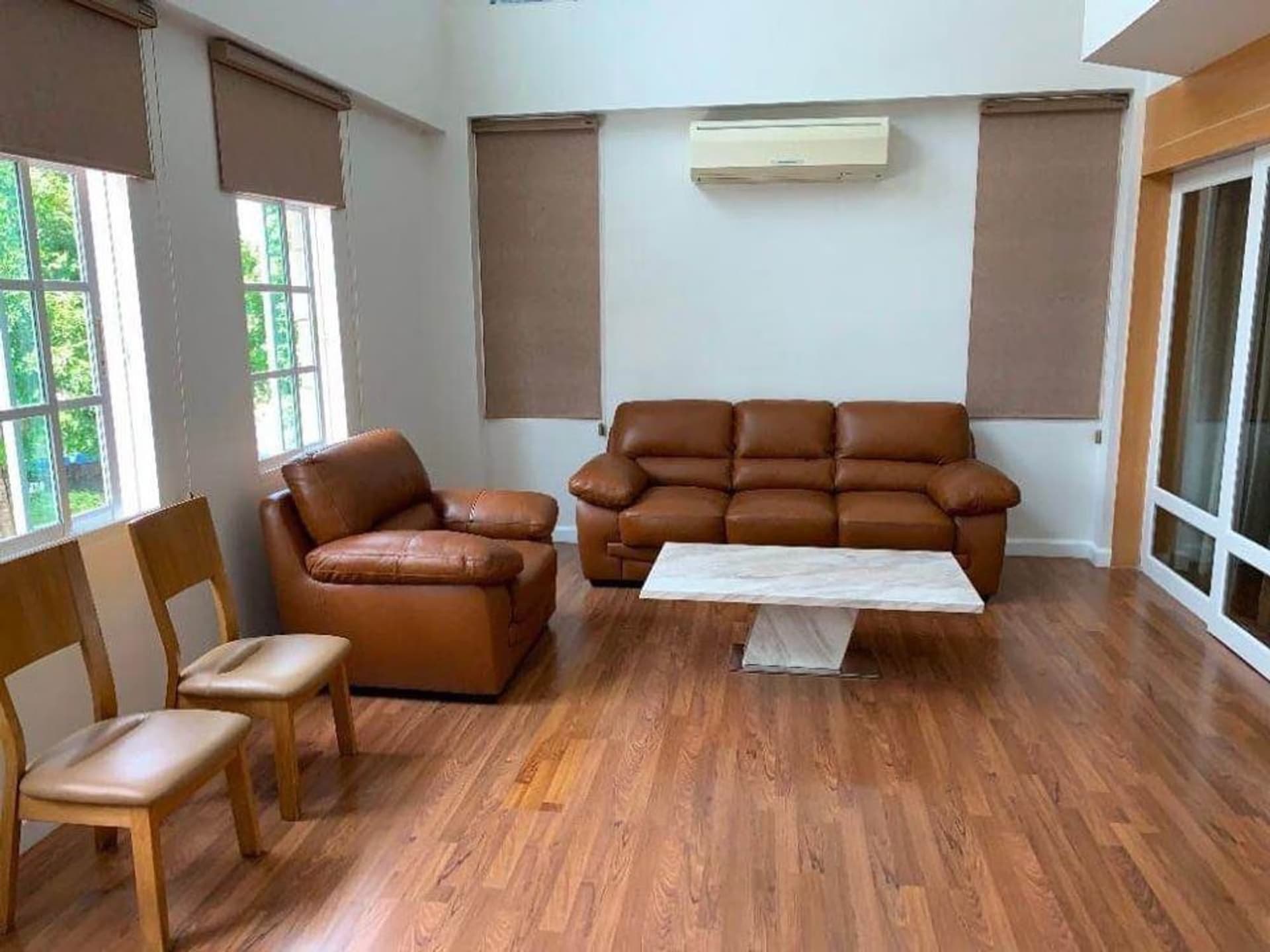 4 Bedroom House - Image 2
