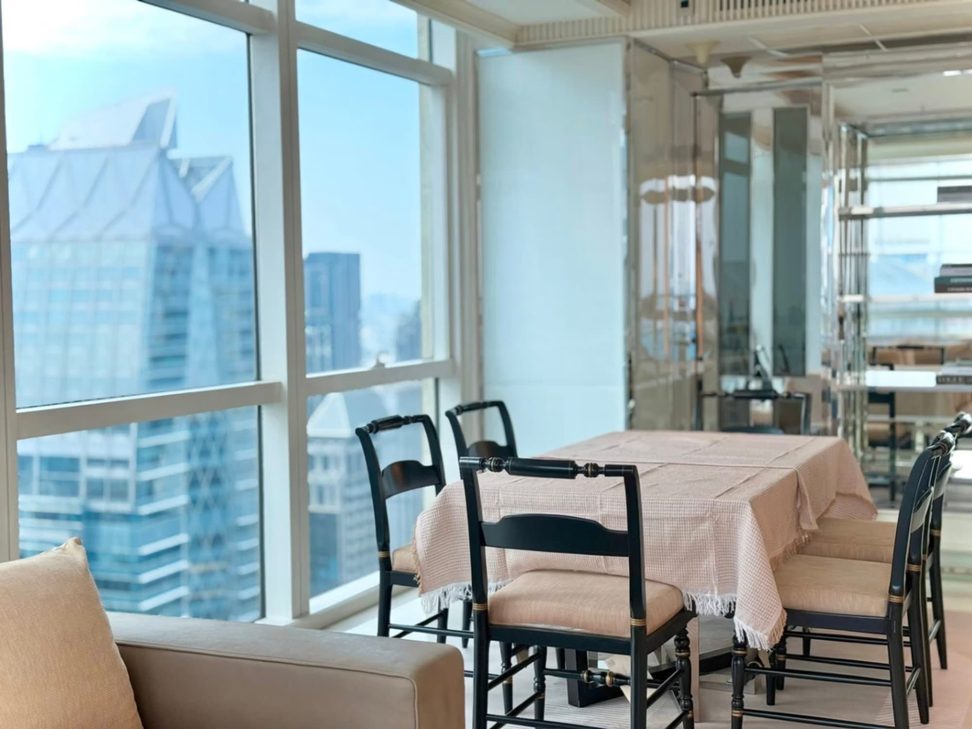 2 卧室 公寓 用于 出租 在 Pathum Wan - Image 2