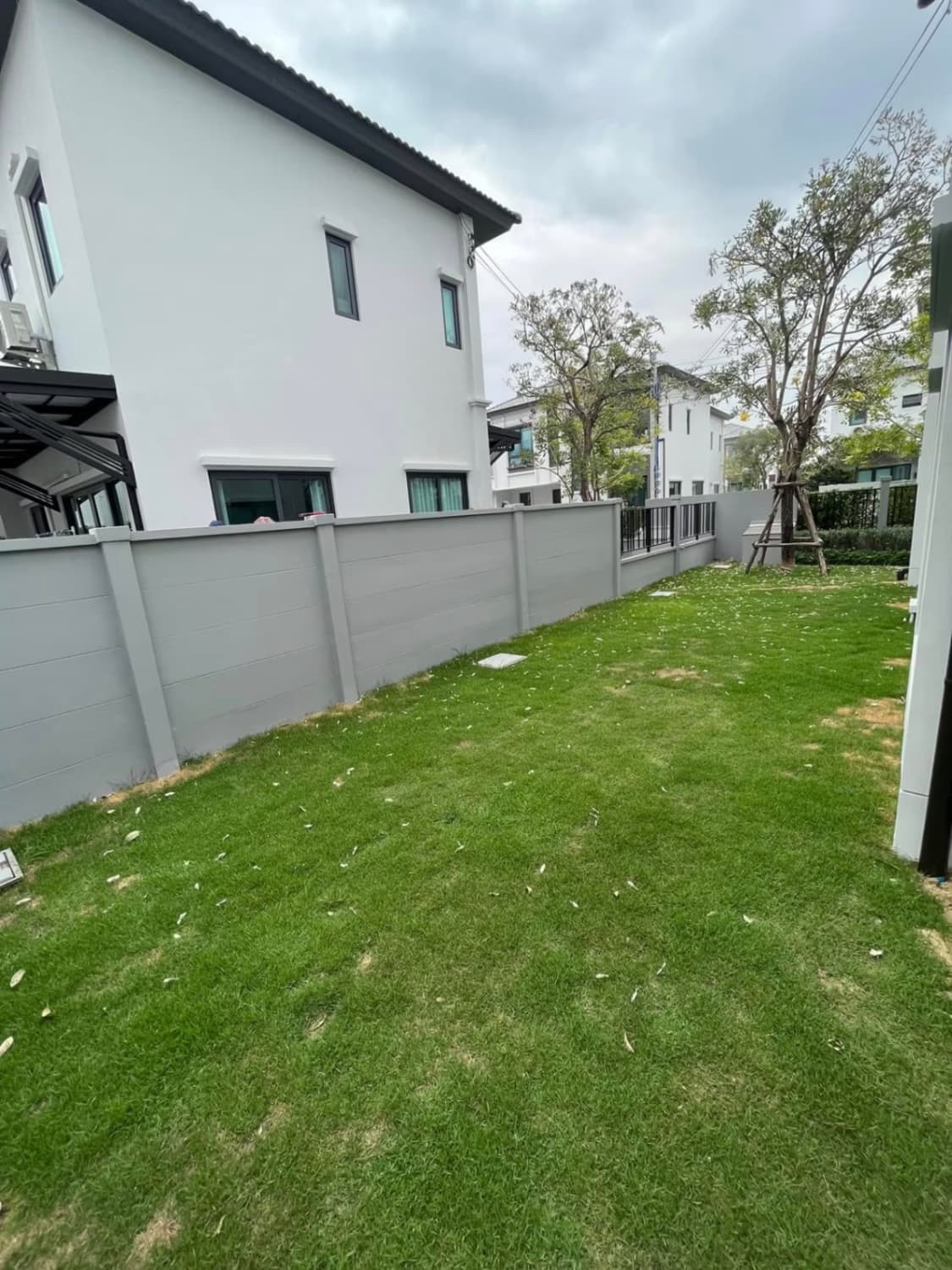 3 Bed House for Rent and Sale in Bang Phli - Image 14