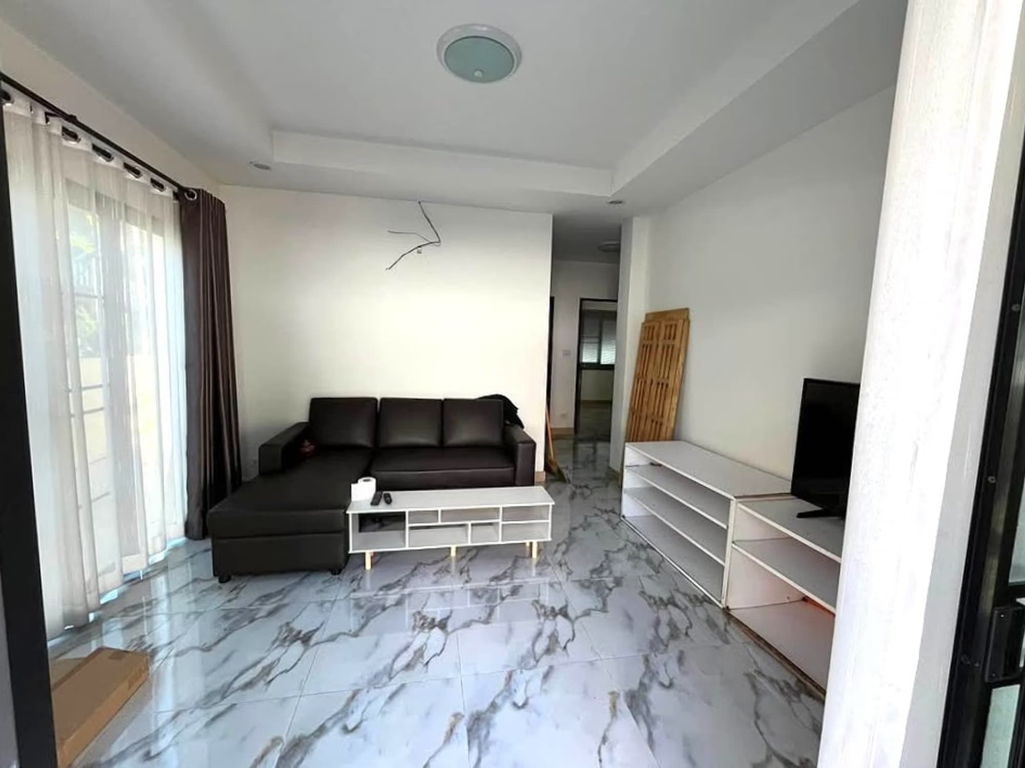4 ห้องนอน บ้าน สำหรับ ขาย ใน Mueang Chiang Mai District - Image 2