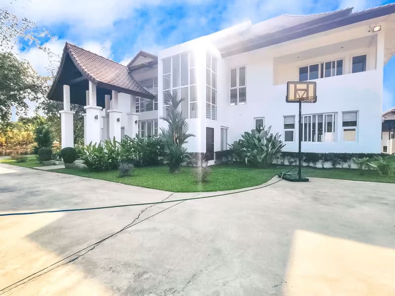 Luxury Pool Villa for Sale/Rent in Mae Rim