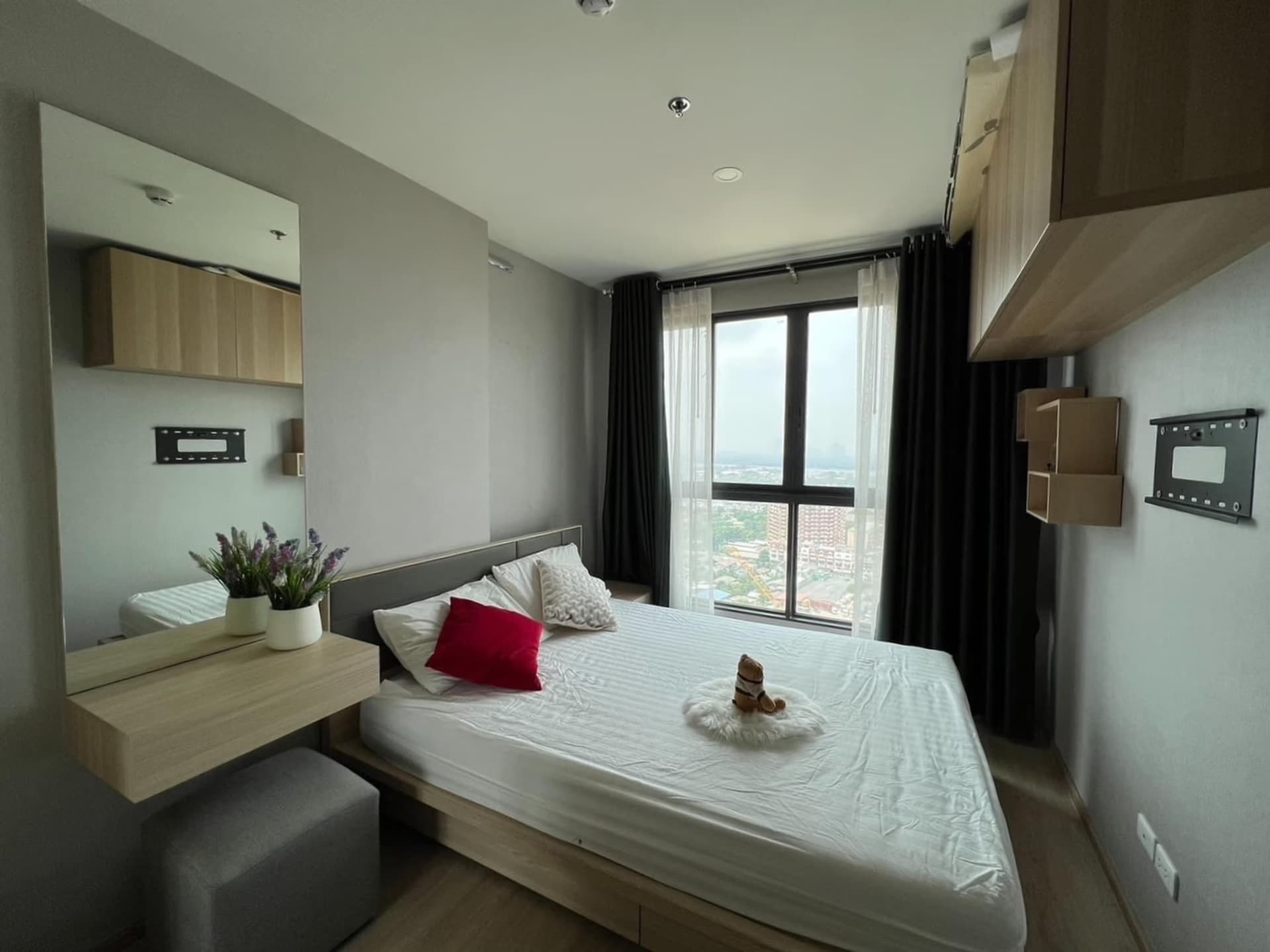 1 Bed Condo for Sale  Near Bang Na BTS - Image 2