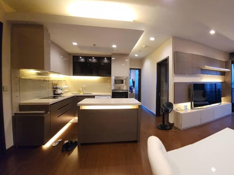 2 Bed Condo for Rent and Sale in Huai Khwang