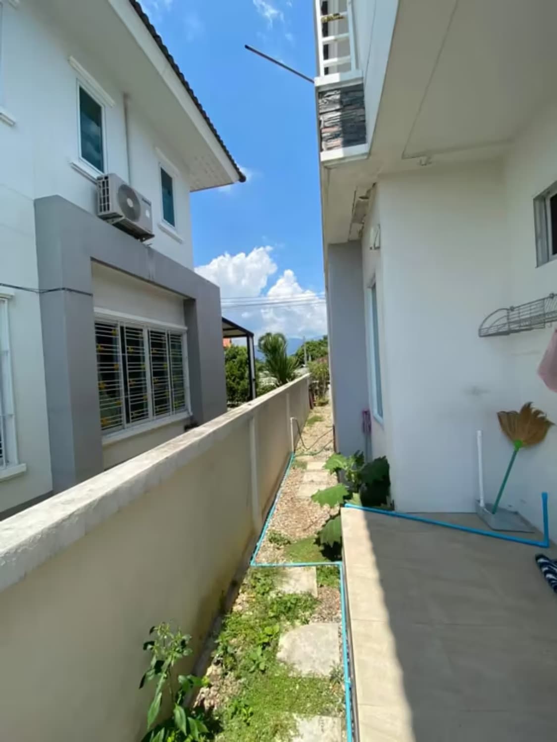 4 Bedroom House - Image 9