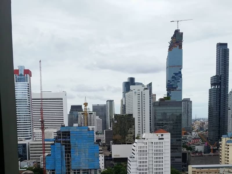 1 Bed Condo for Sale in Bang Rak