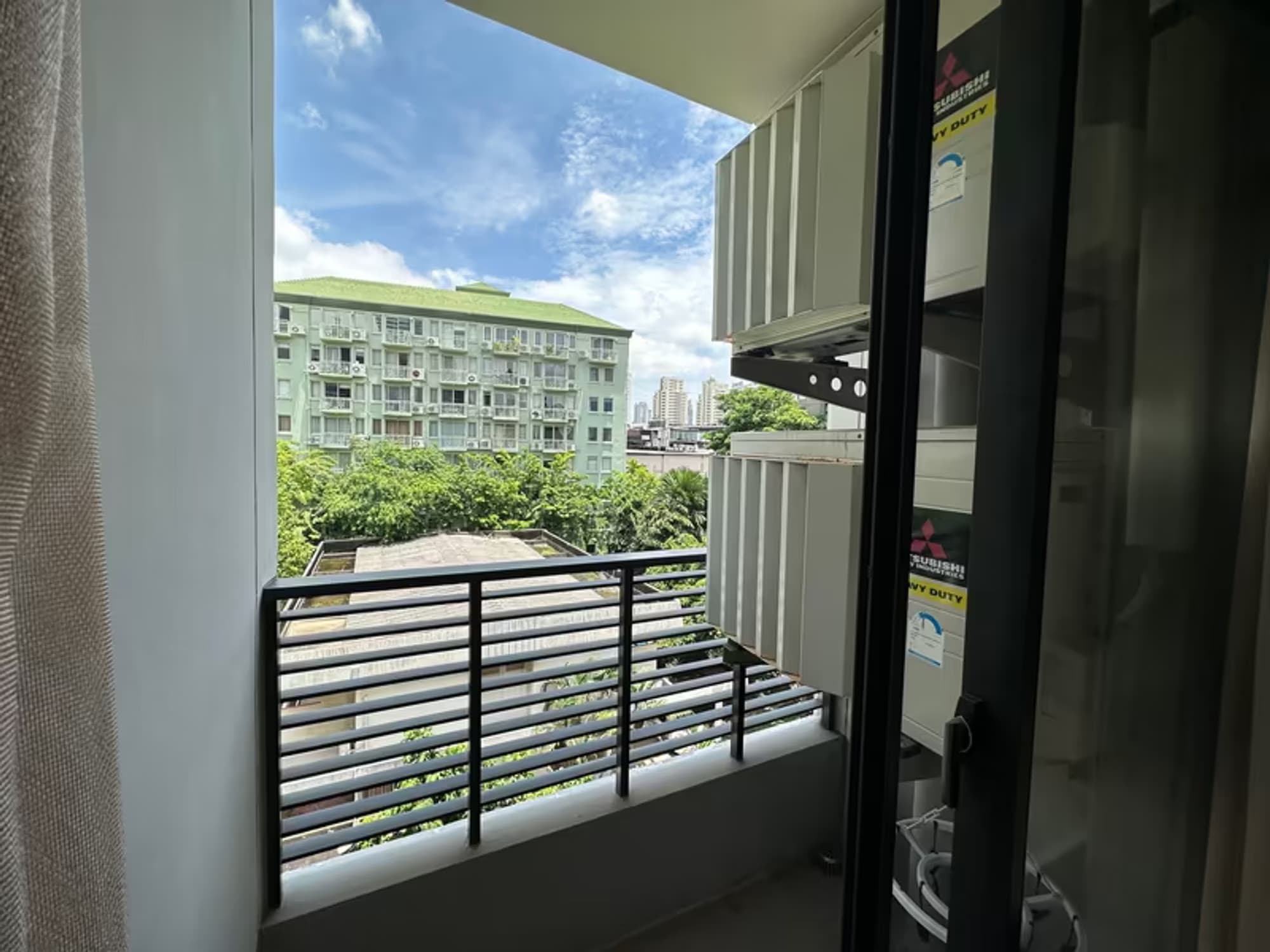 Runesu Thonglor 5 - Image 9