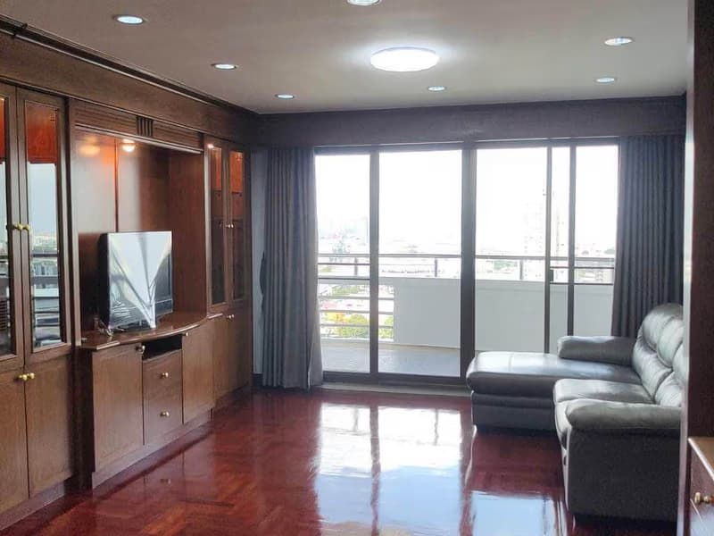 Condo for Rent at Flora Ville