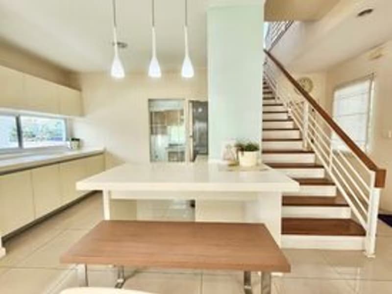 3 Bed House for Rent in Prawet