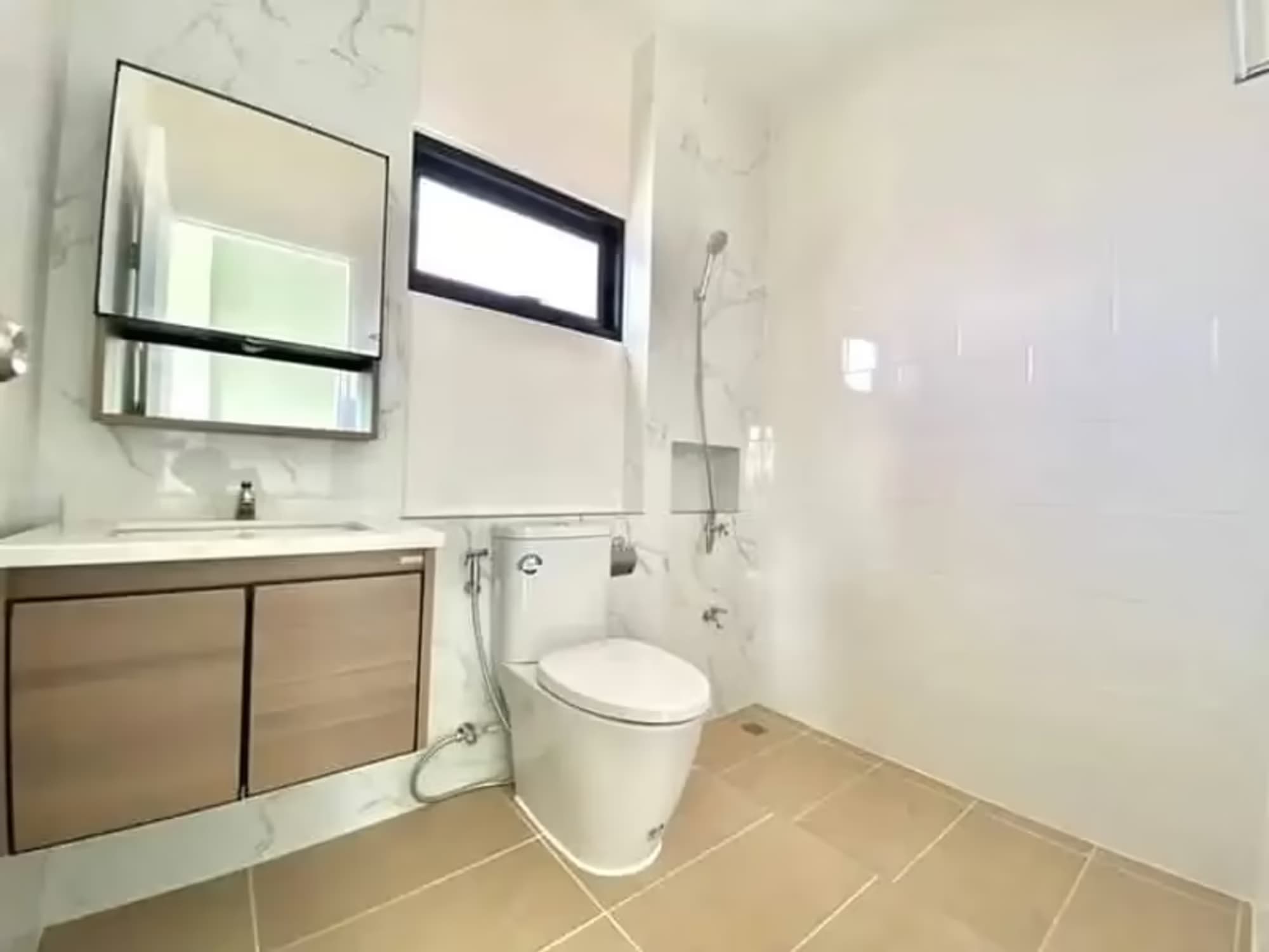 3 Bedroom House - Image 19