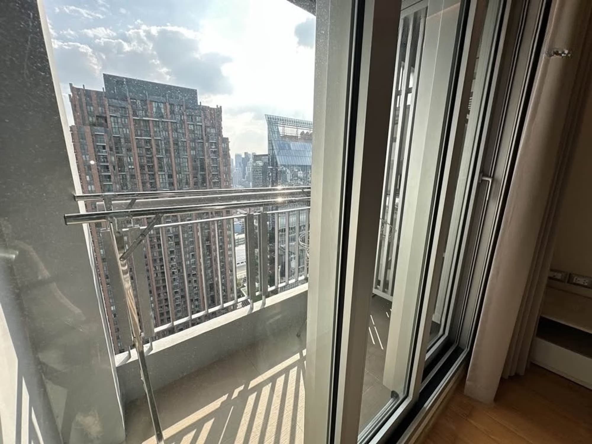 1 Bed Condo for Rent in Ratchathewi - Image 6