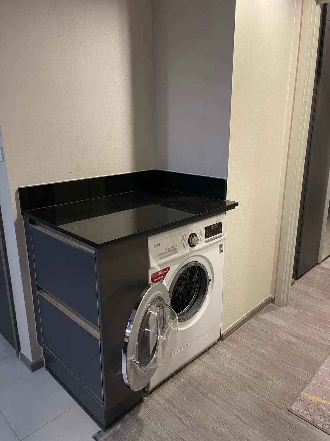2 Bed Condo for Rent in Khlong San - Image 12
