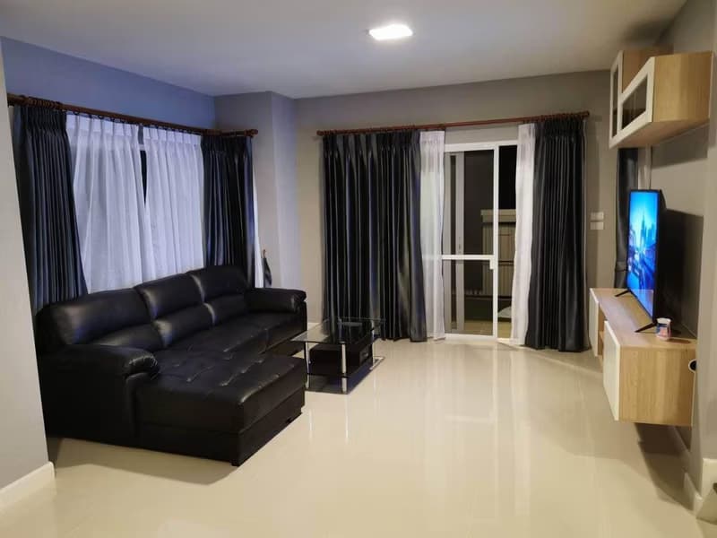 3 Bed House for Rent and Sale in San Kamphaeng