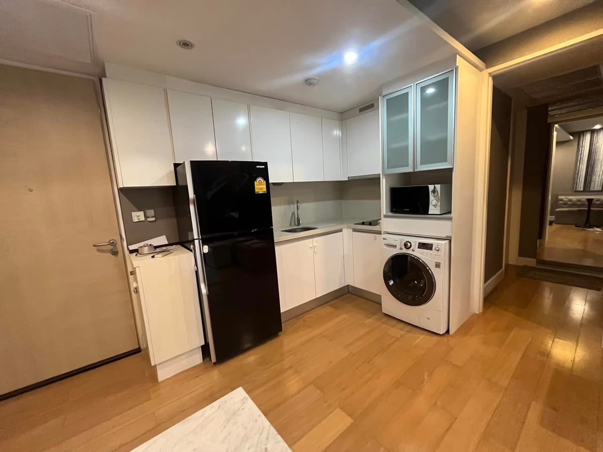 1 Bed Condo for Sale in Bang Rak - Image 3