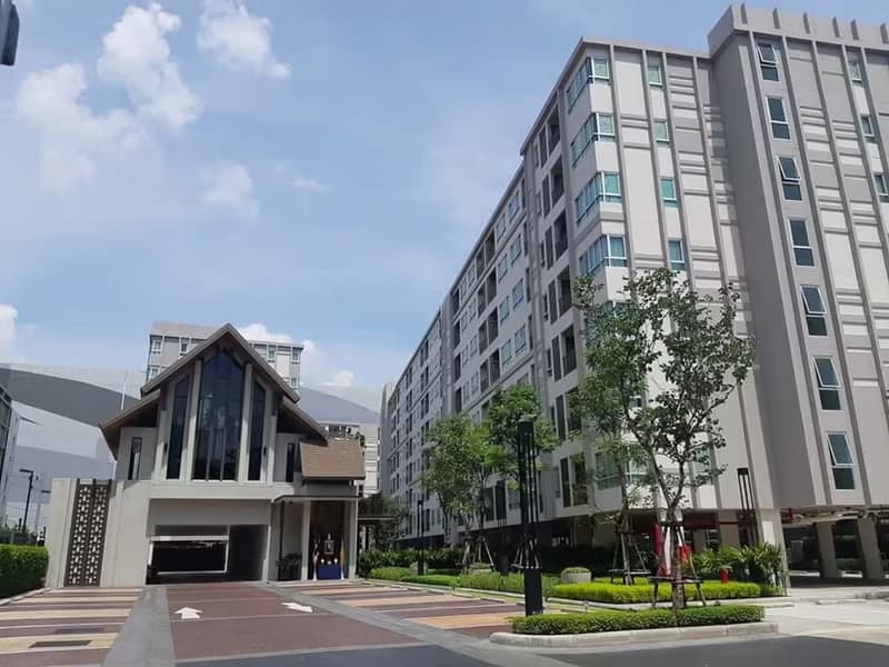 1 Bedroom Condo