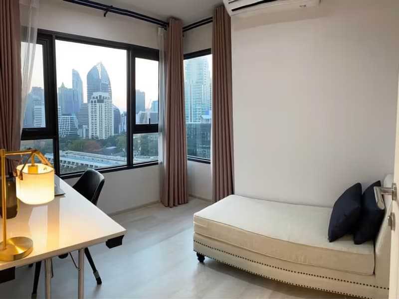 Condo for Sale at Life One Wireless
