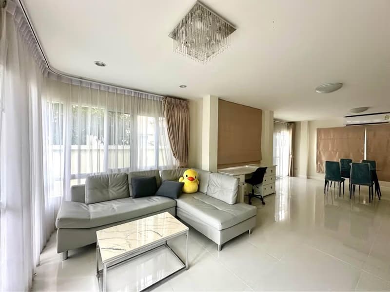 3 Bed House for Rent in Hang Dong District
