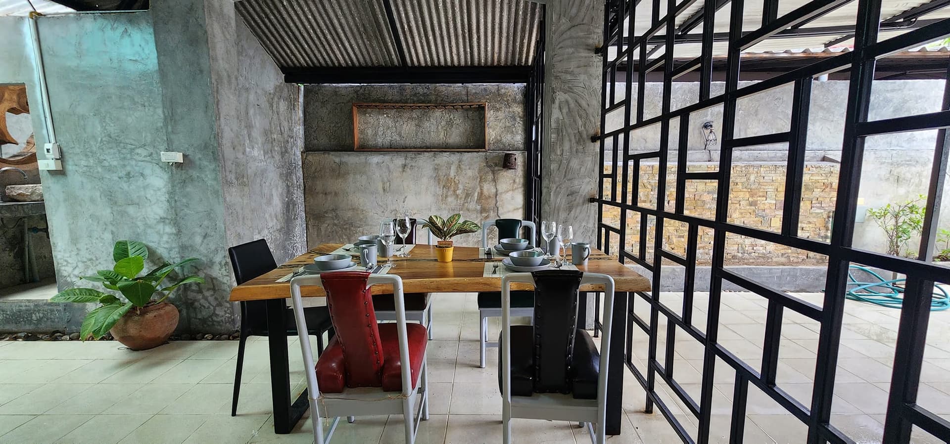 2 Bed House for Rent in Hang Dong - Image 3