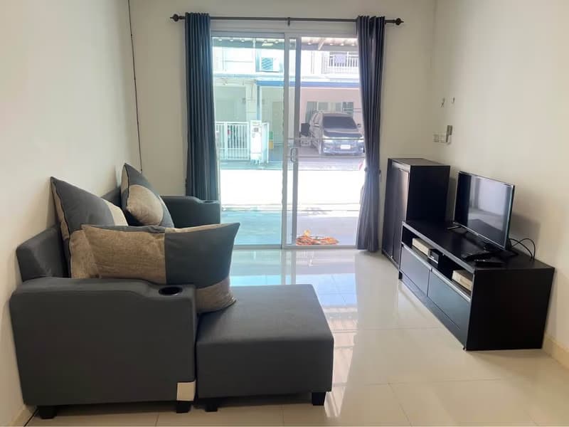 2 Bed Townhouse for Rent in Mueang Chiang Mai