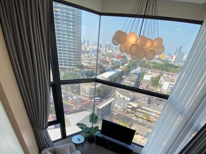 2 Bed Condo for Rent in Bang Rak