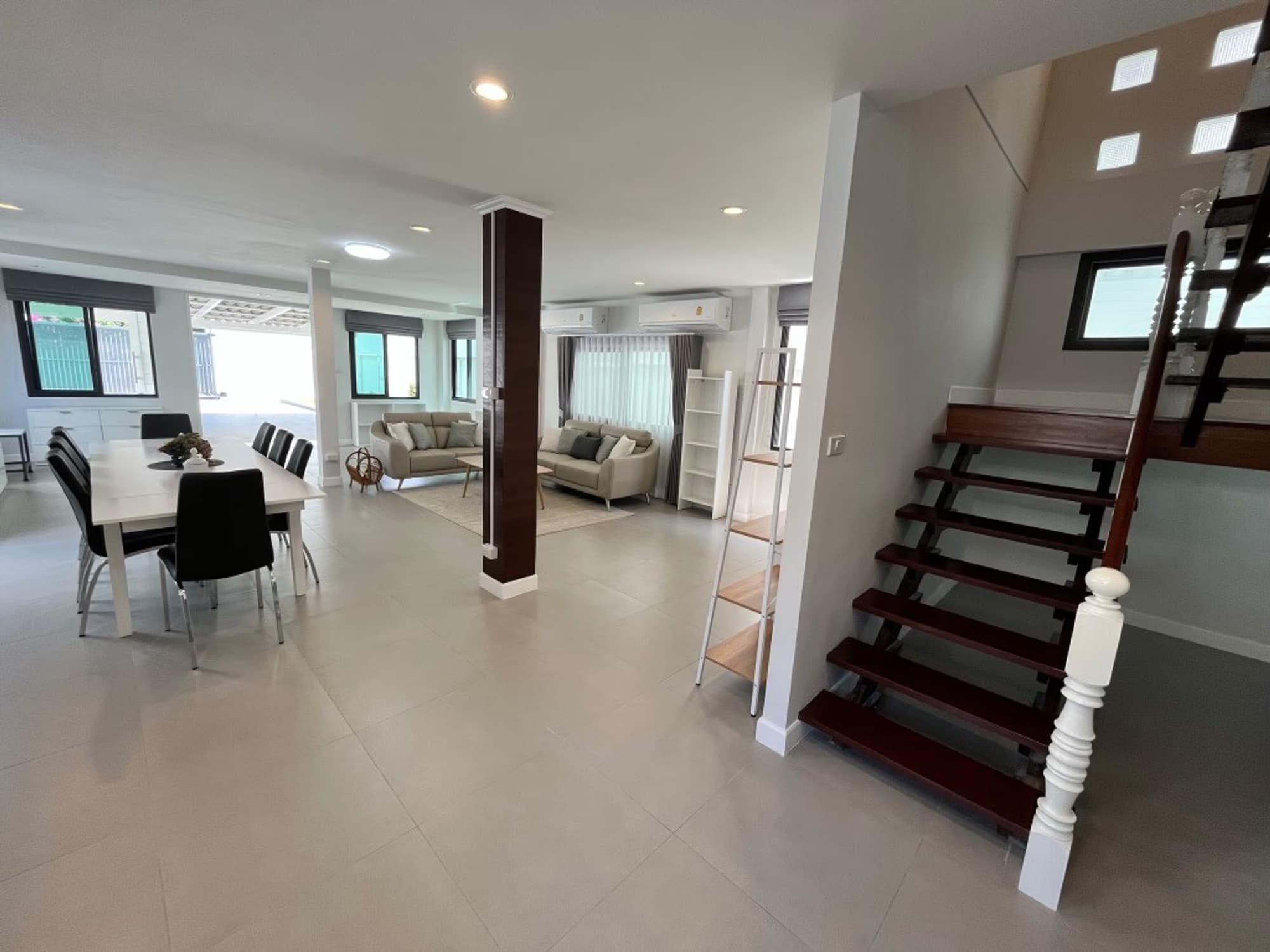 4 Bedroom House - Image 18
