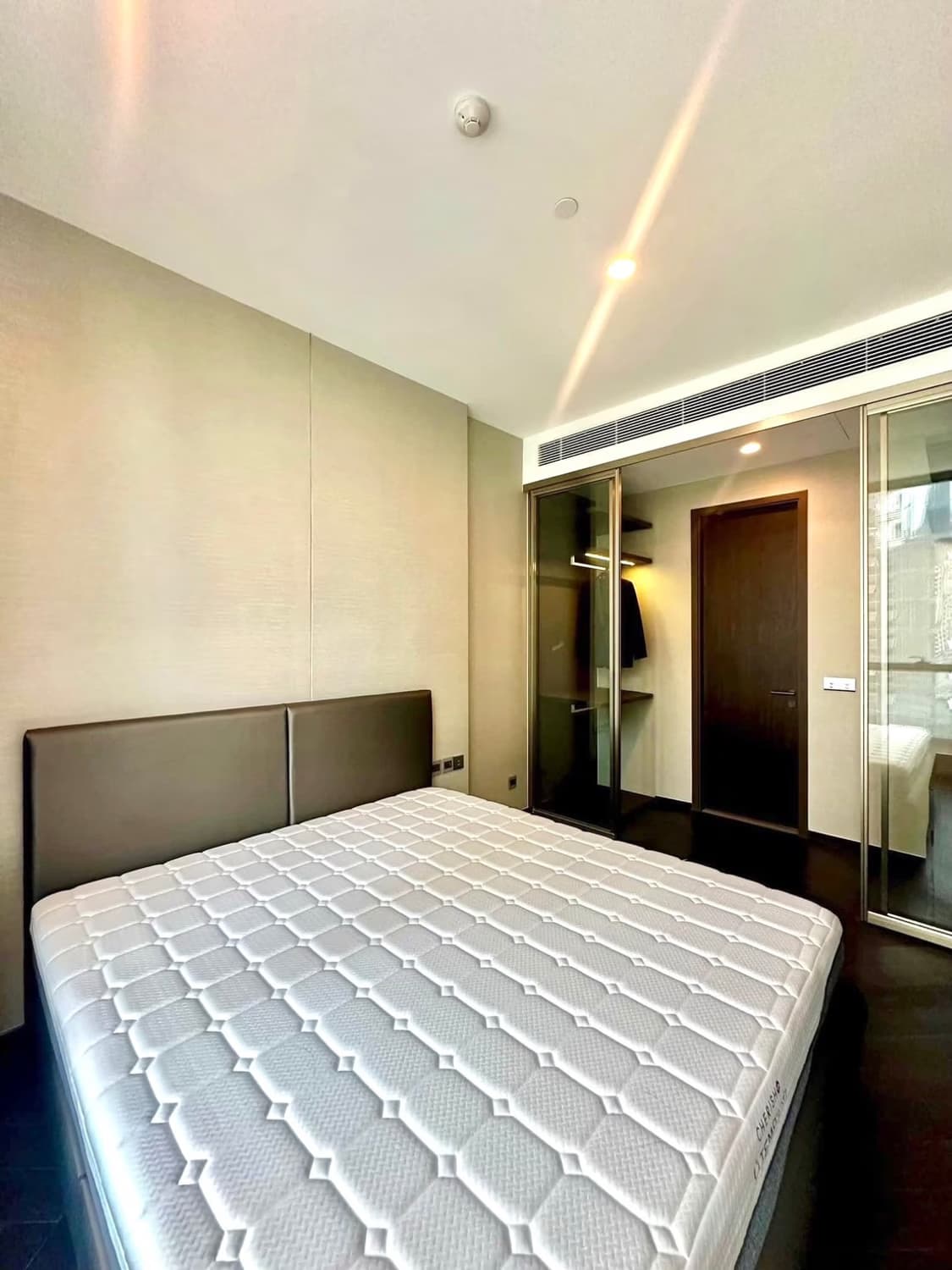 1 Bed Condo for Rent in Khlong Toei - Image 4