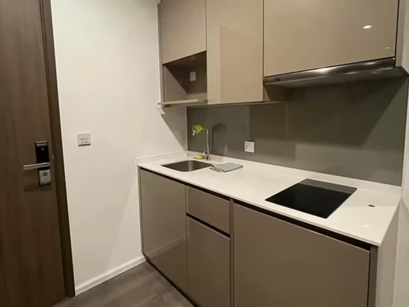 1 Bedroom Condo
