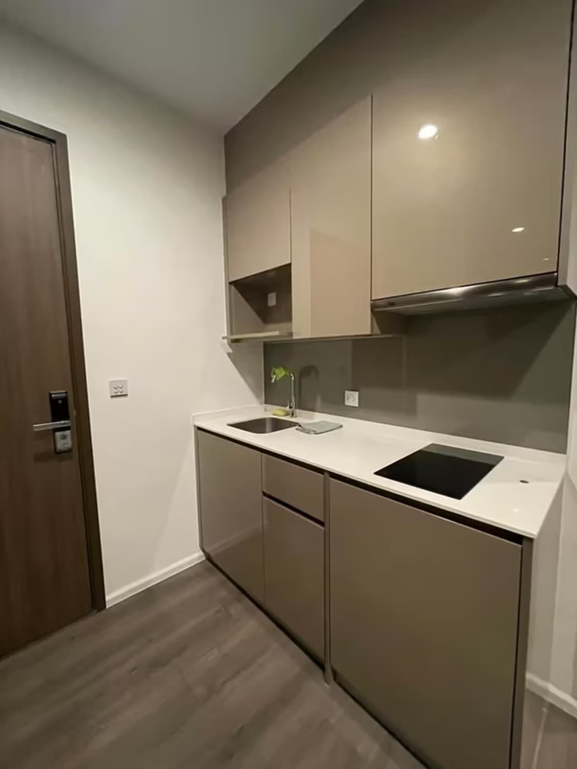 1 Bedroom Condo - Image 2