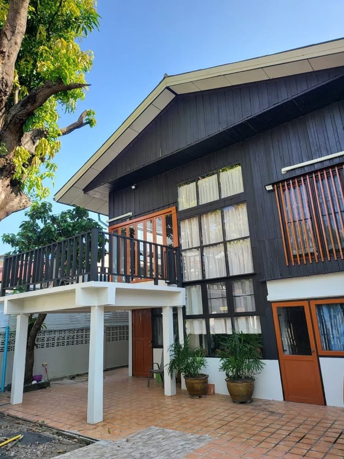 3 Bed House for Rent in Huai Khwang - Image 17