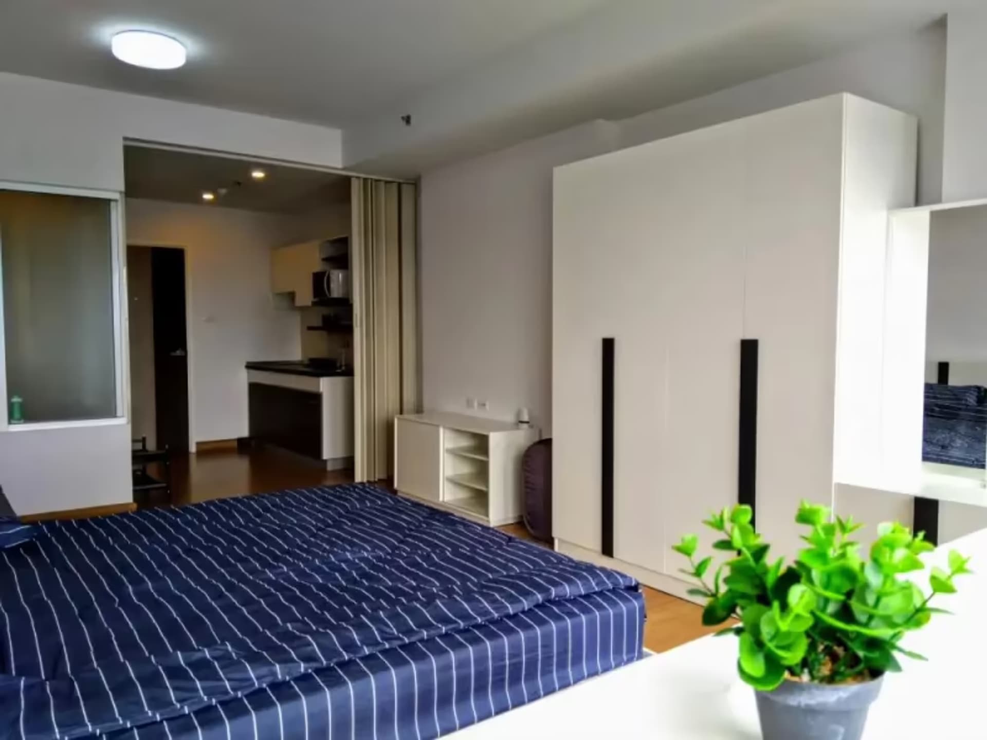 1 Bedroom Condo - Image 8