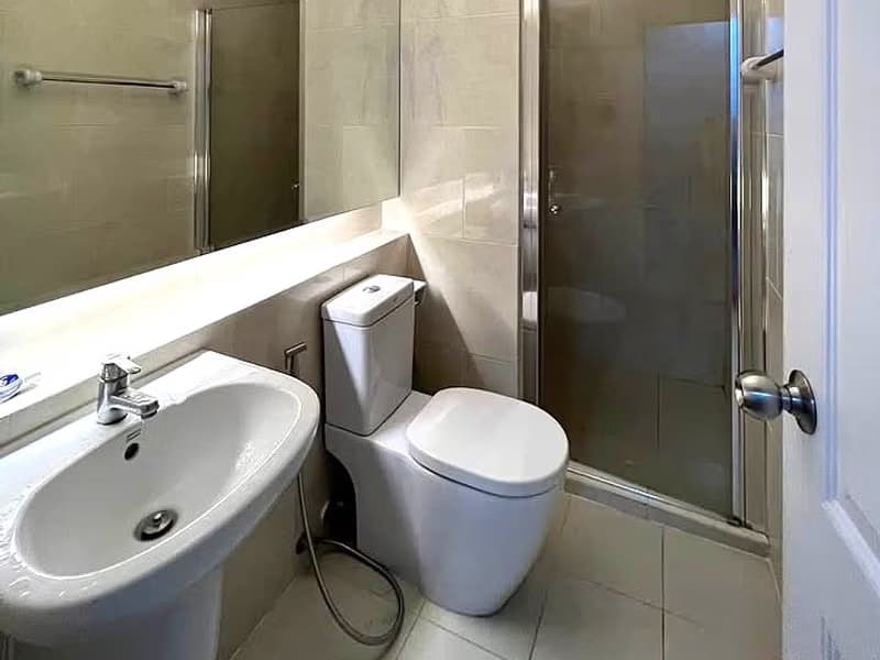3 Bed Townhouse for Rent and Sale in Saraphi