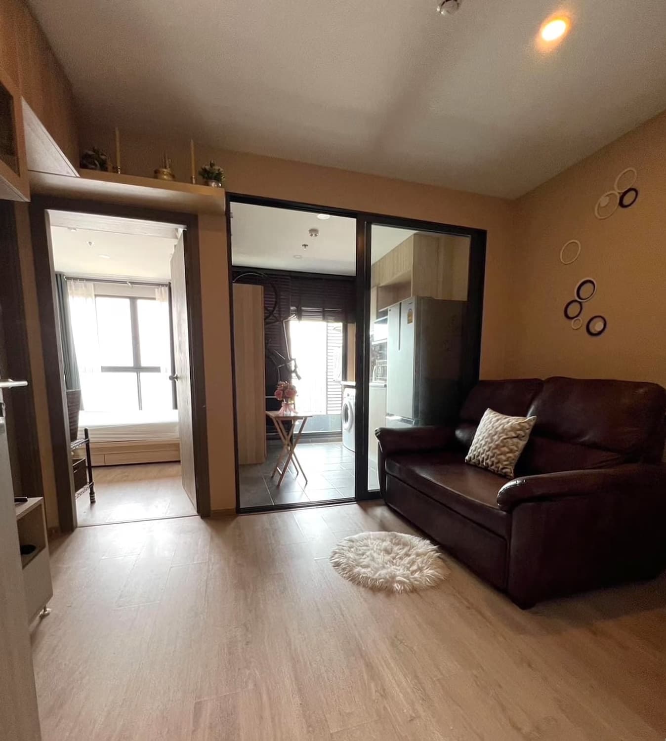 1 ห้องนอน Condo สำหรับ ขาย ใกล้ Bang Na BTS - Image 1