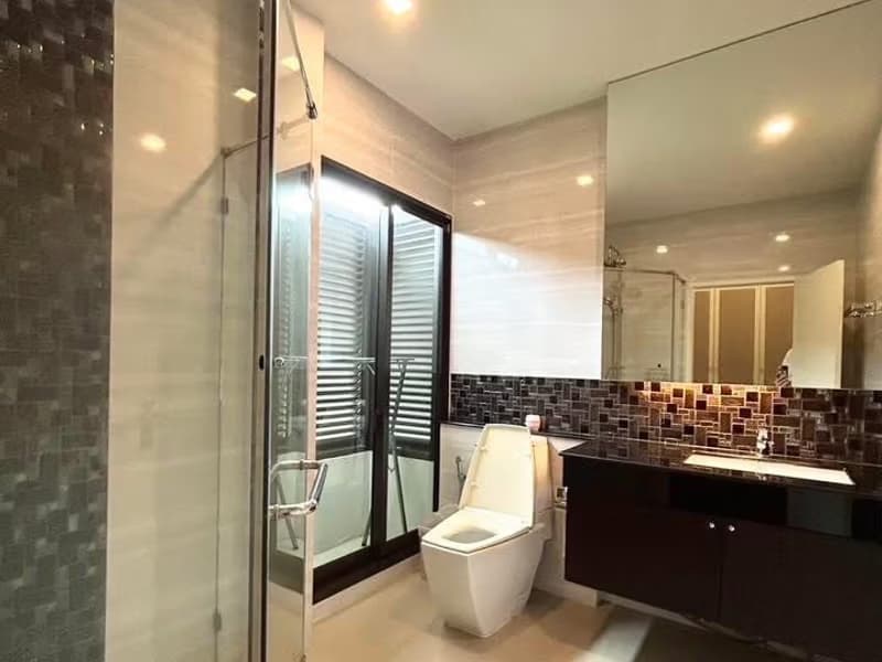 4 Bed House for Rent and Sale in Bang Phli, Samut Prakan