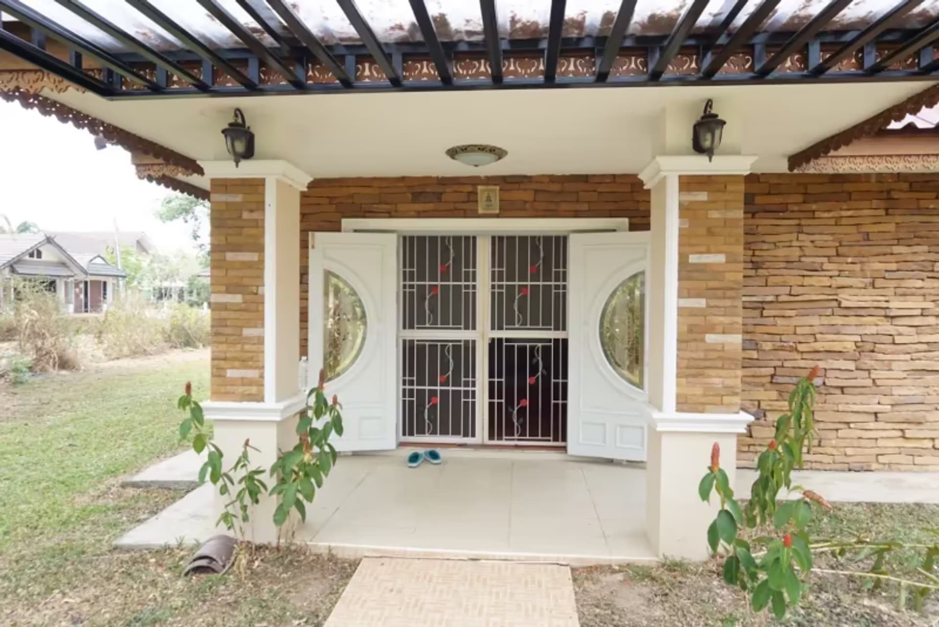 2 Bedroom House - Image 7